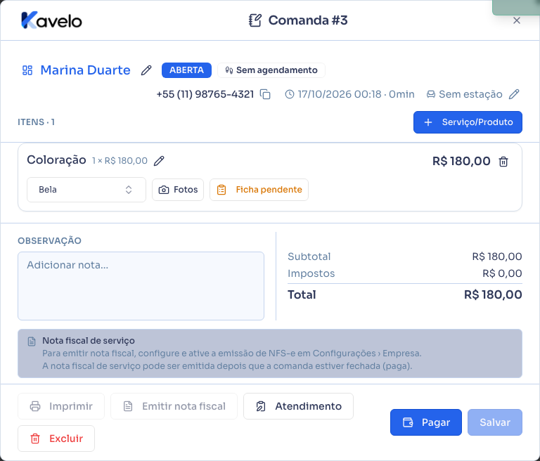 Item da comanda com o seletor de profissional aberto